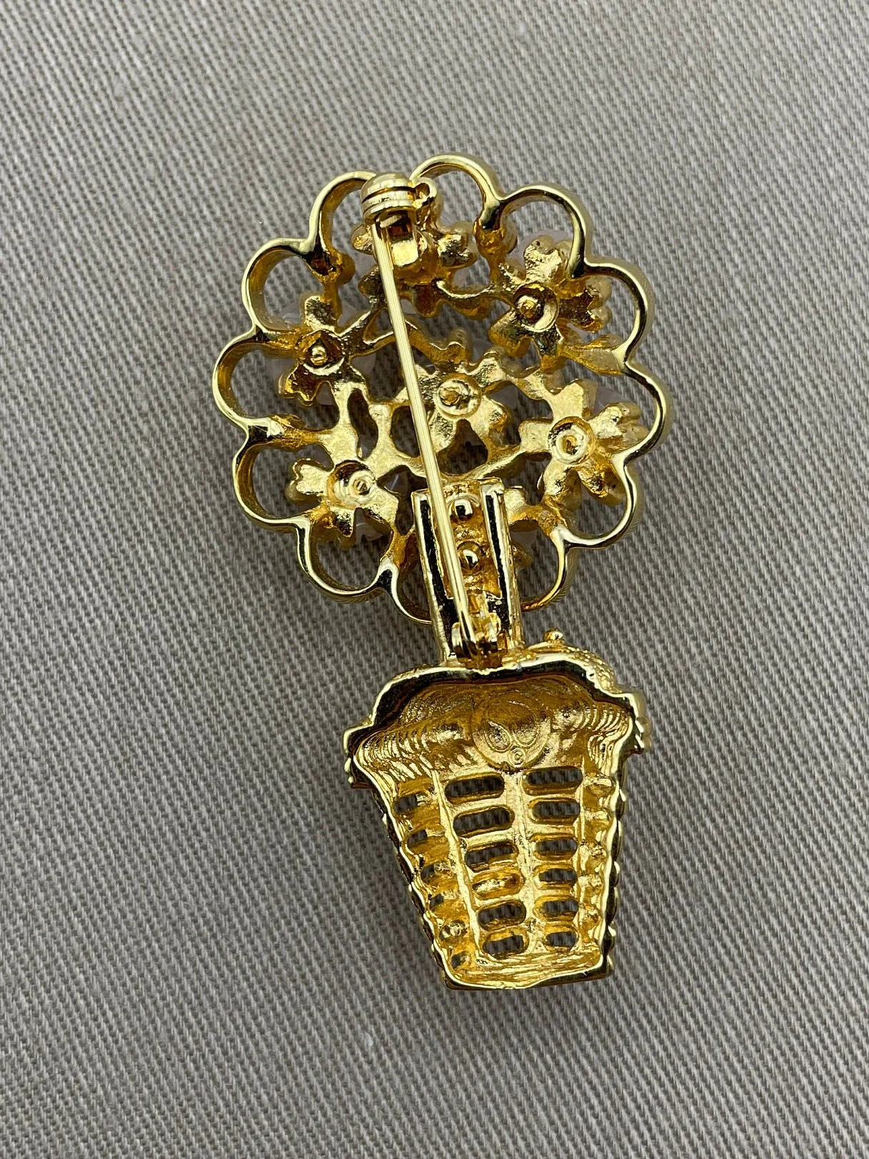 Vintage Topiary Tree Lucite Flower Brooch by St John - Image 6