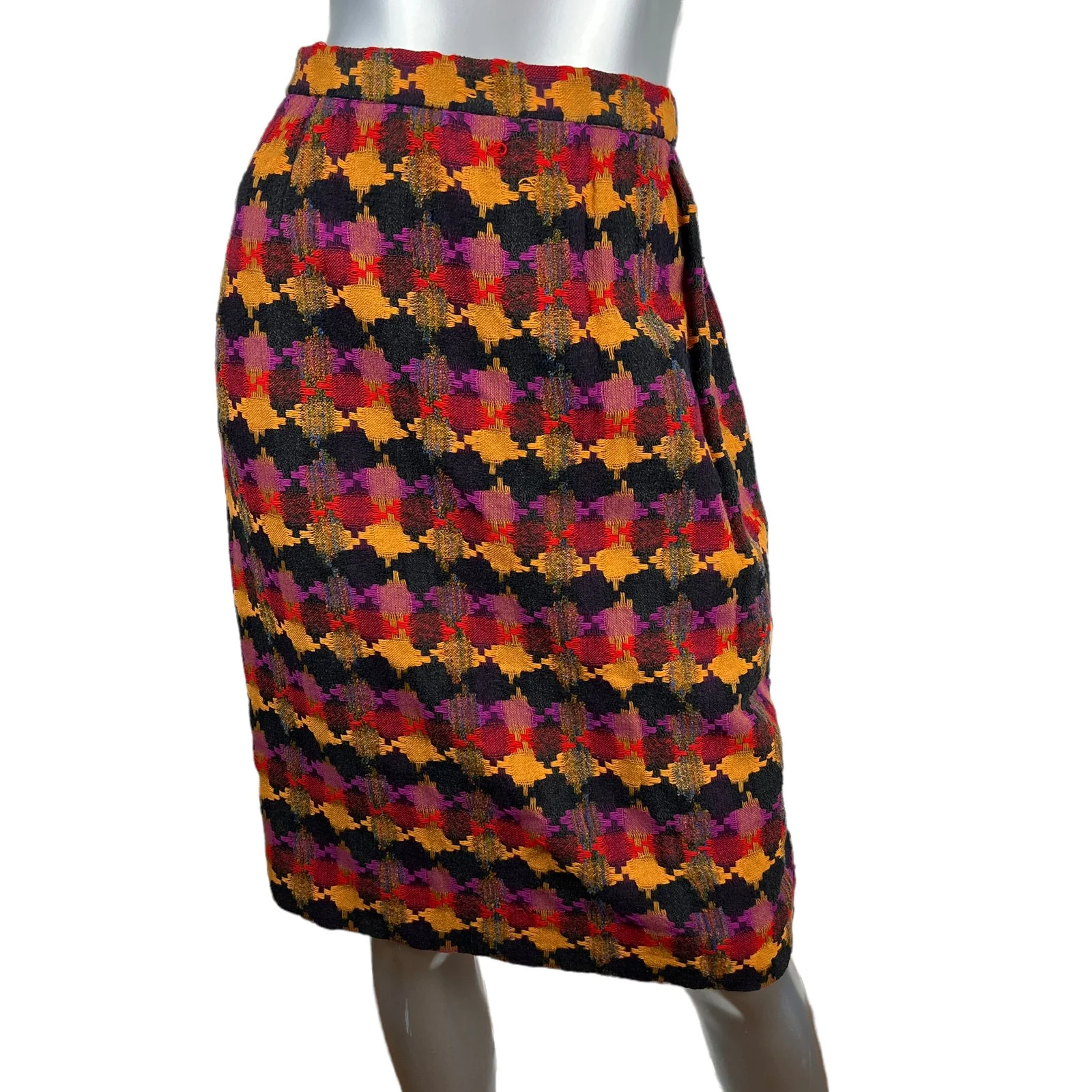 Vintage Tweed Wool and Silk 2-Pc Blazer Skirt Suit Diamond Print Sz 12 by Carlisle - Image 4
