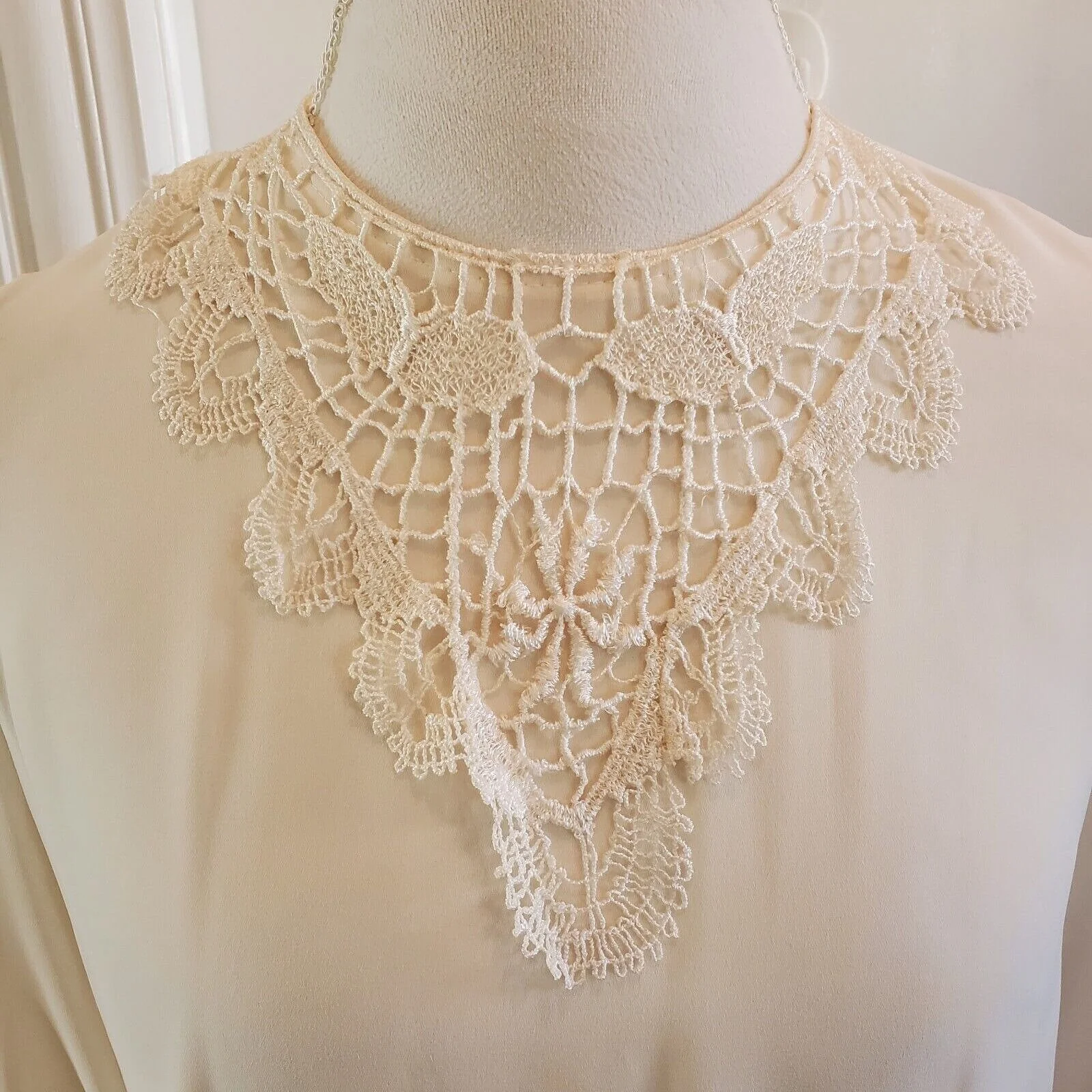 Vintage Victorian Sheer Crochet Collar Midi Dress Cream Navy Blue Sz Medium Flaw by REO Originals - Image 4