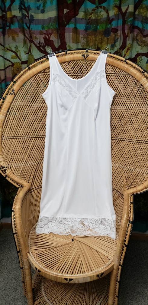 Vintage White M&S Slip with Wide Lace Hem by M&s - Image 2