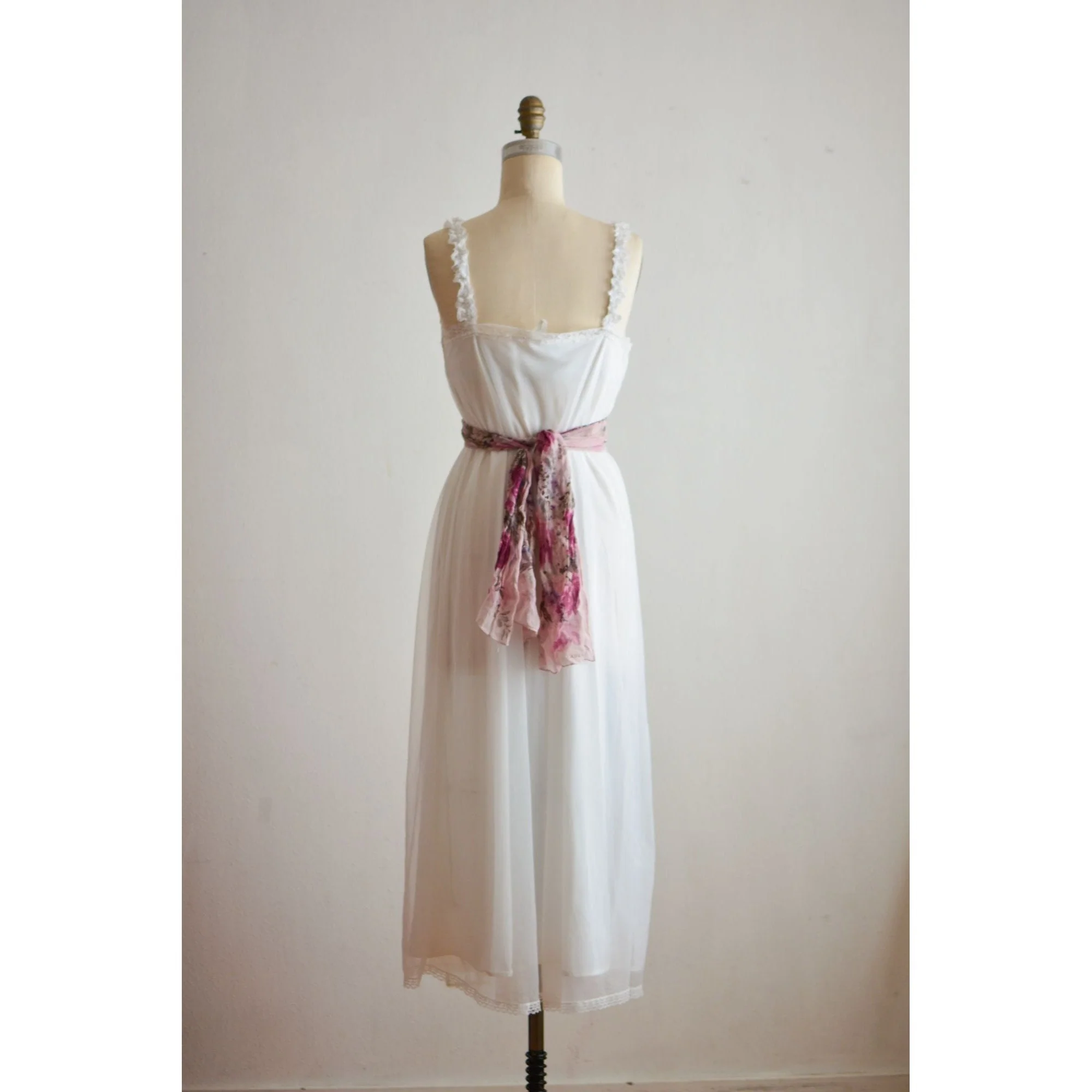 Vintage White Slip On 60s Nightgown Size Small Romantic Line - Image 2