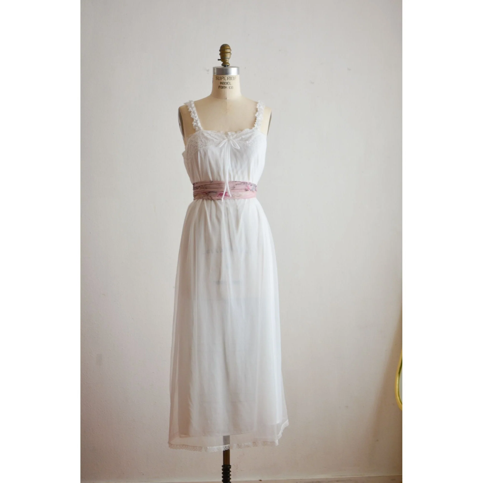 Vintage White Slip On 60s Nightgown Size Small Romantic Line - Image 4