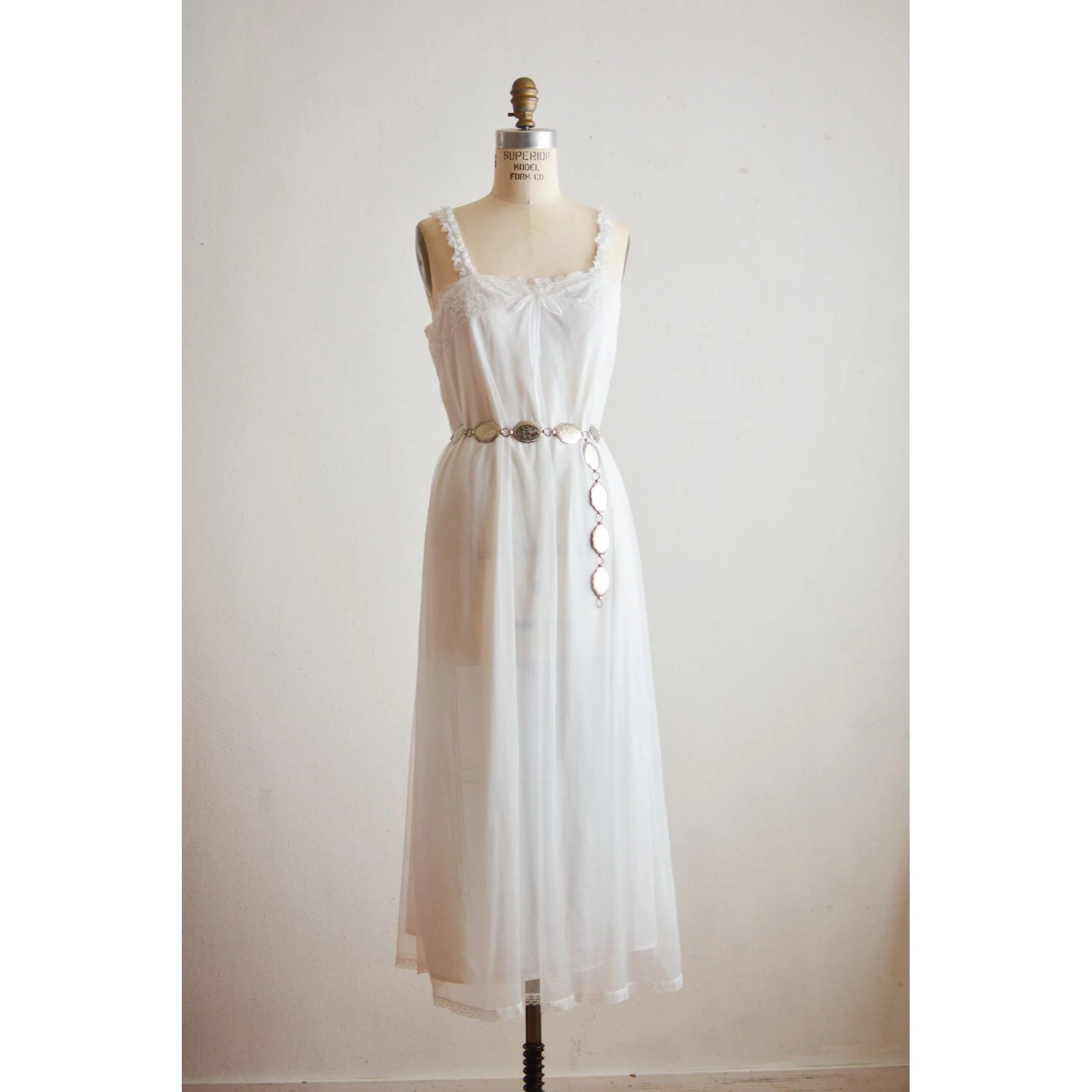 Vintage White Slip On 60s Nightgown Size Small Romantic Line - Image 5