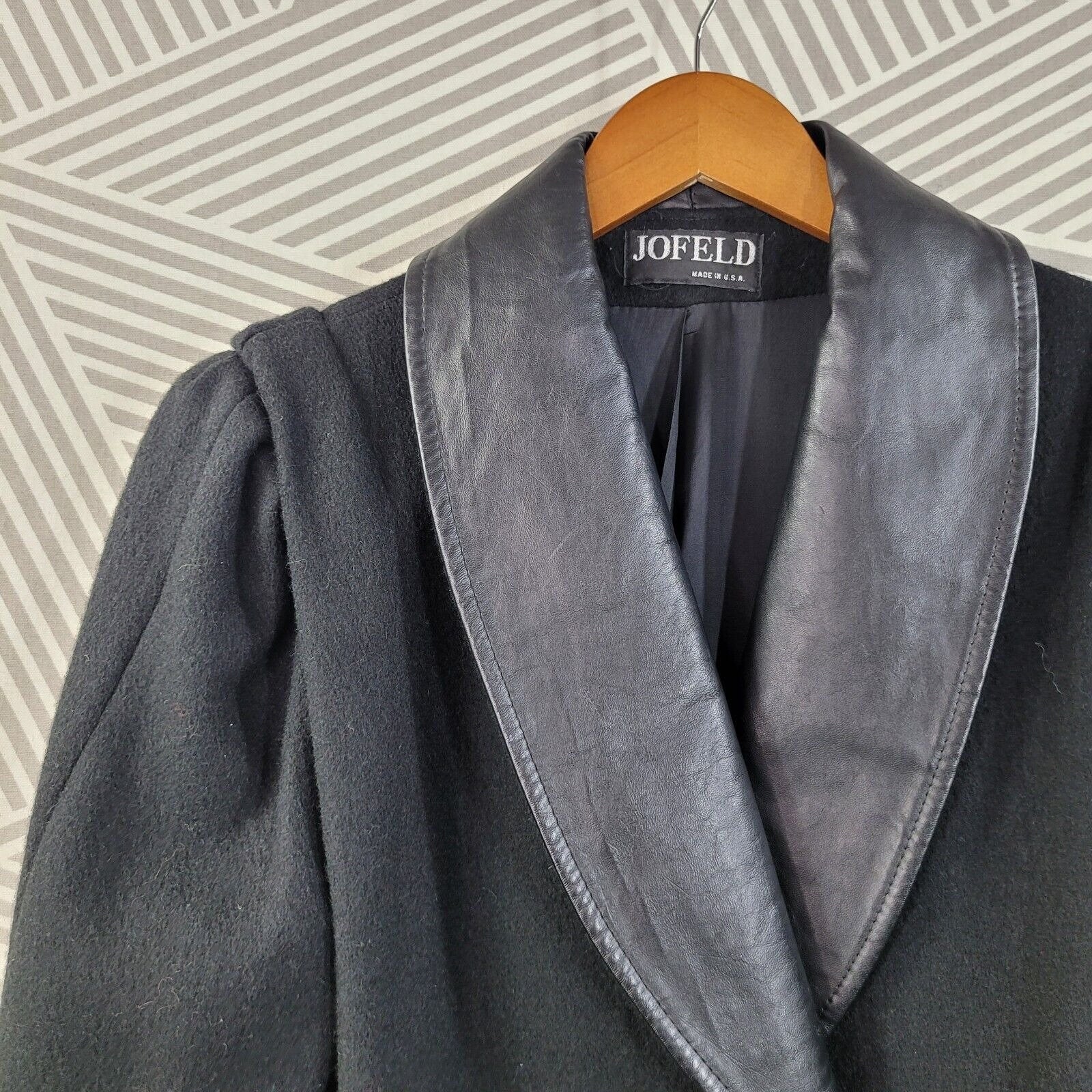 Vintage Womens Long Coat Size 8/10 Wool Trench Coat Leather Trim - Image 4