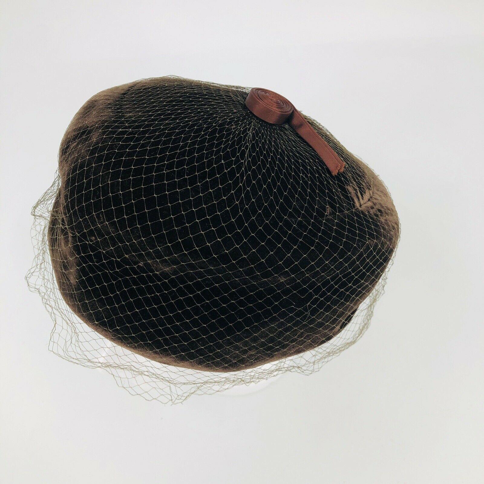 Vintage Womens Pillbox Hat Veil Netting Chocolate Brown Velvet Millinery Cute - Image 2