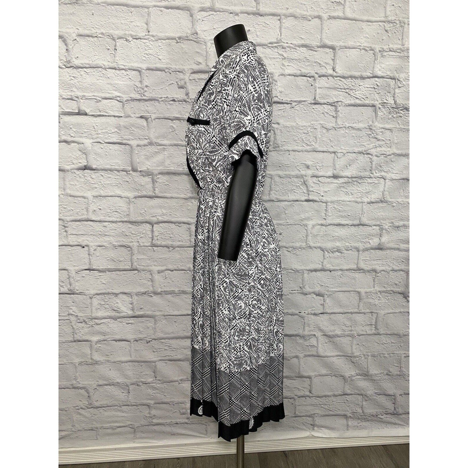 Vintage Wrap Dress Lady Carol Midi Secretary Shoulder Pads Pleated L 80s by Lady Carol - Image 4