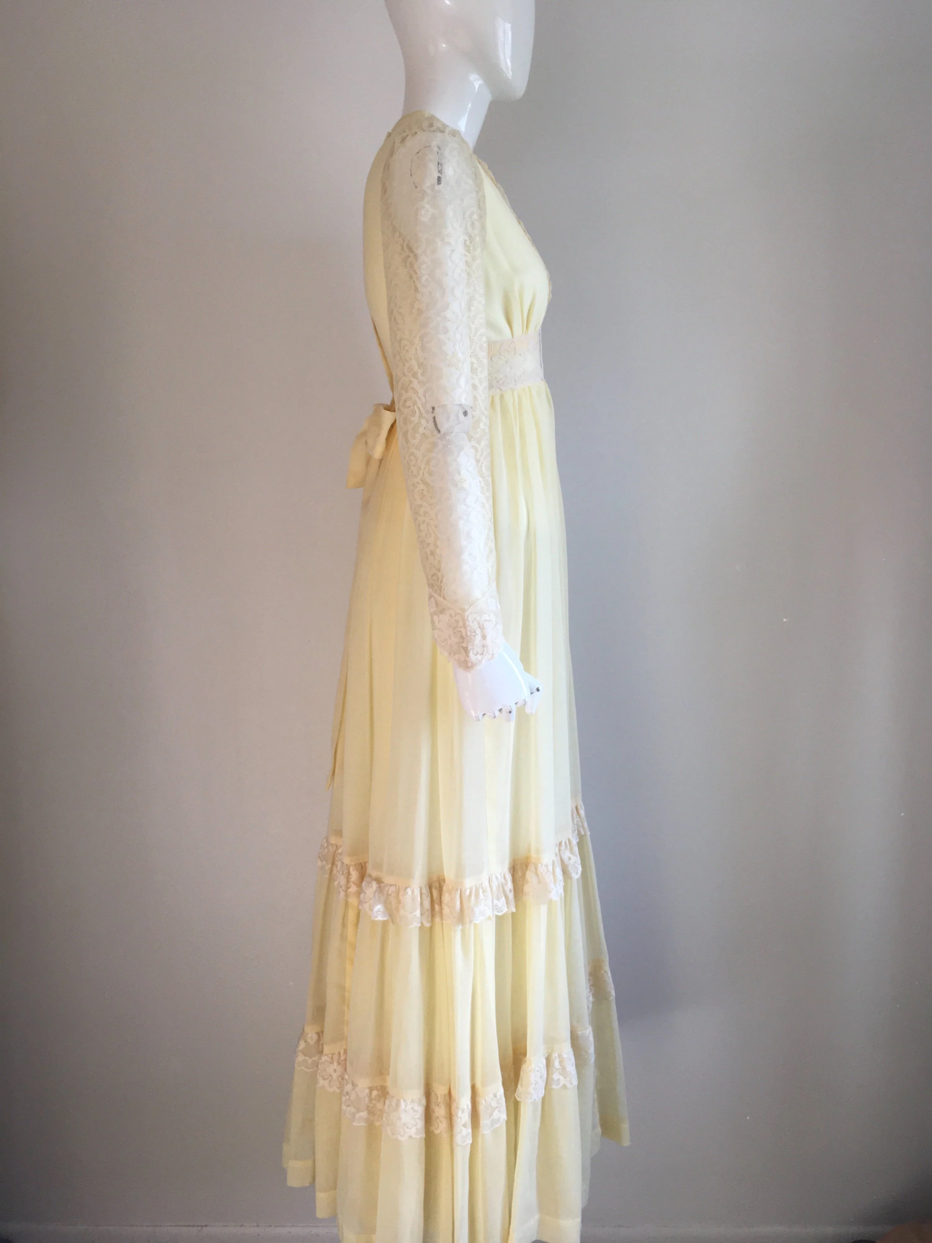 70’s Yellow Lace Gunne Sax Prairie Dress by Gunne Sax - Image 5