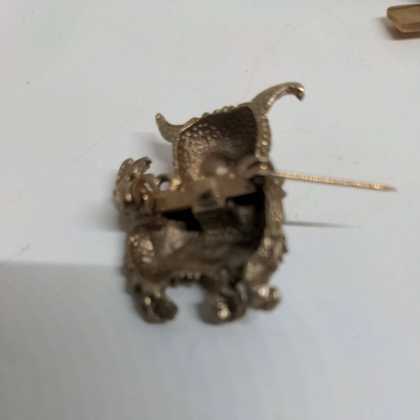 Vintage Yorkie Yorkshire Terrier Dog Rhinestone Textured Metal Brooch Pin - Image 2