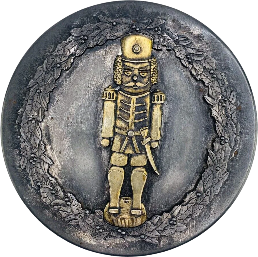 Vtg Christmas Holiday Toy Soldier Nutcracker Wreath Cookie Tin Container Figure