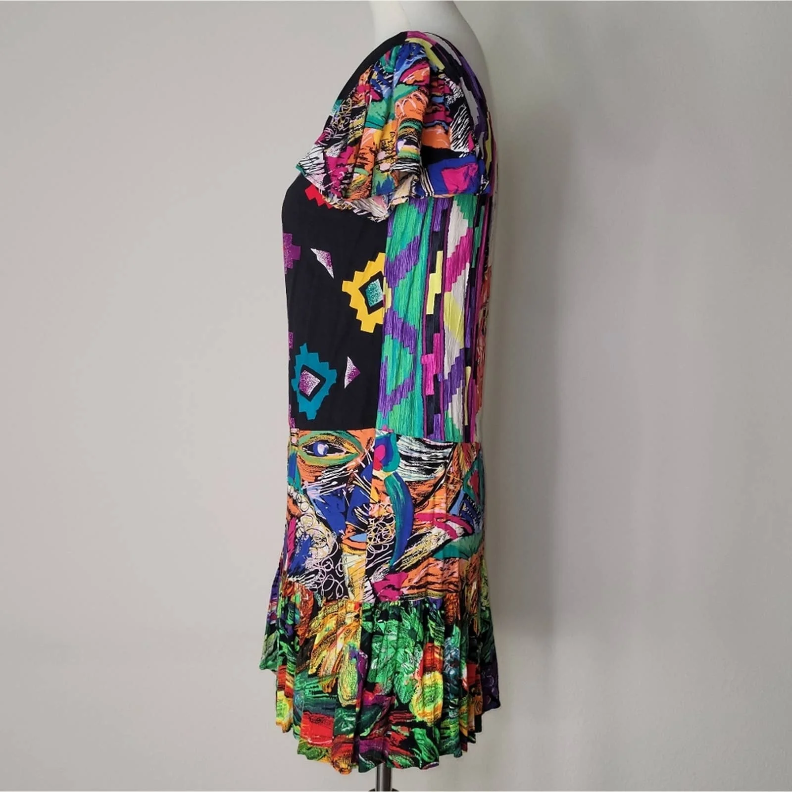Vtg Multicolor Abstract Square Neck Short Sleeved Flouncy Dress S by Jams World - Image 5