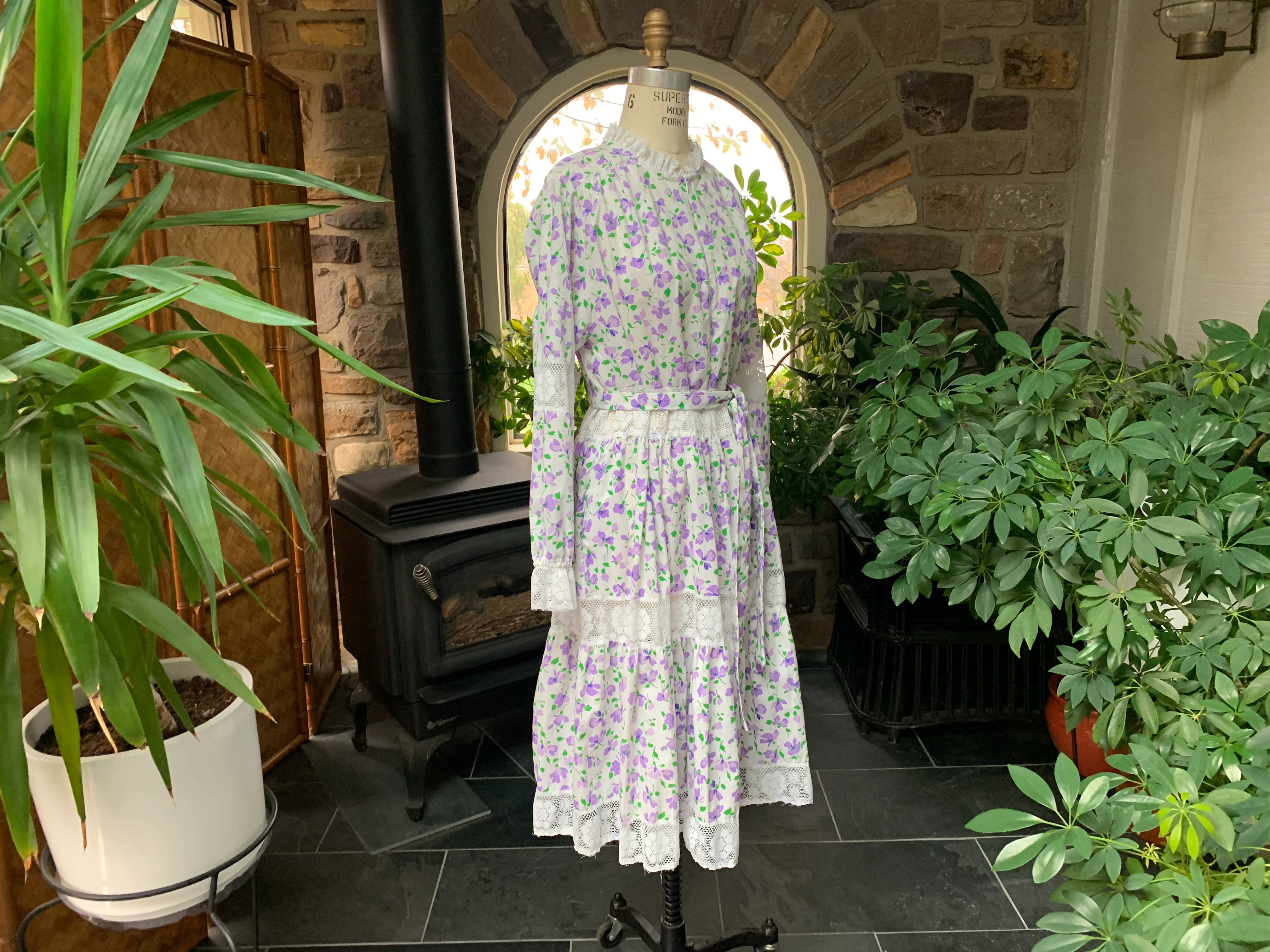 White And Purple Floral And Lace Robe By David Brown California - Image 9