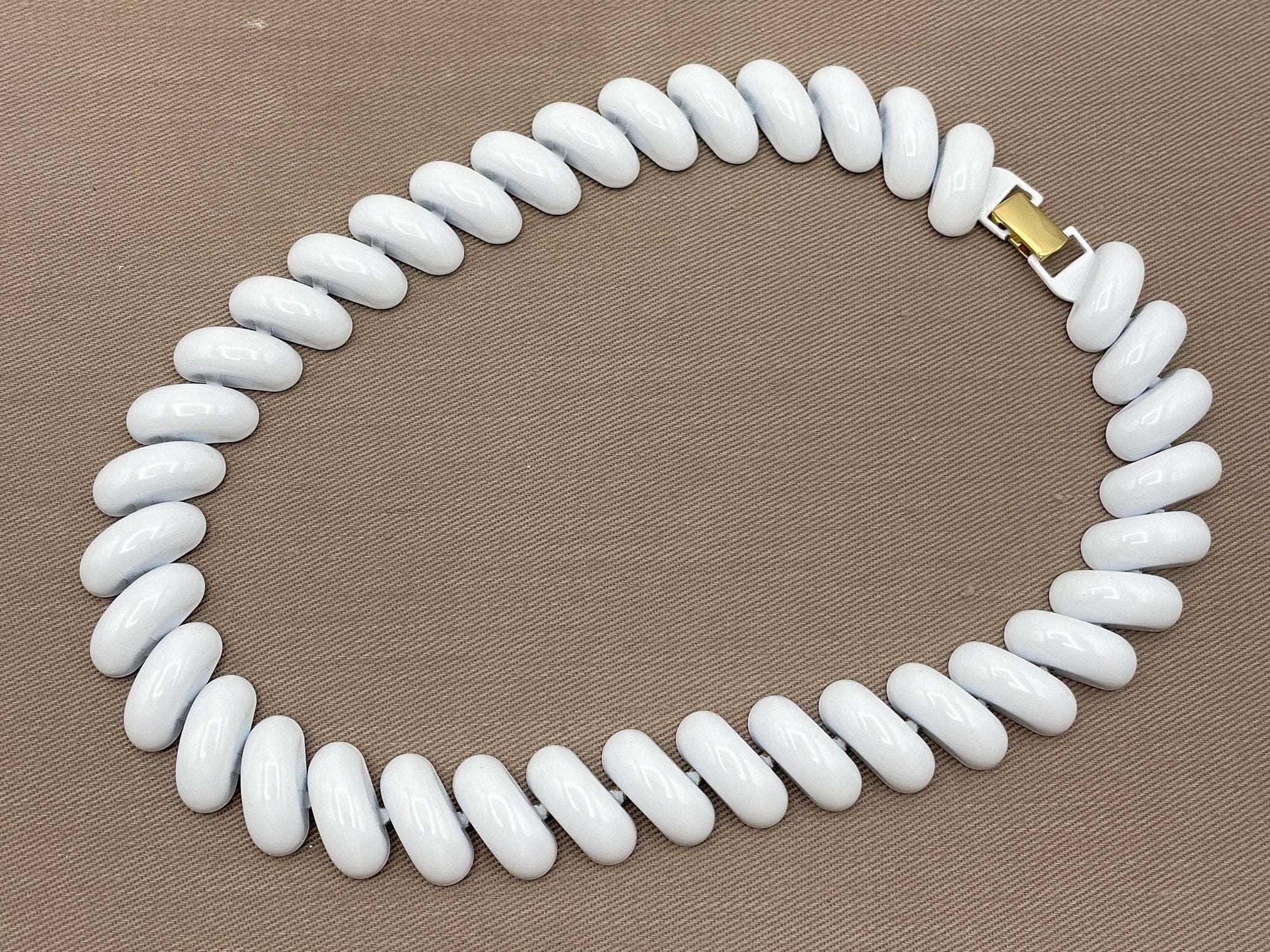 White Signed Vintage Statement Choker by Napier - Image 2