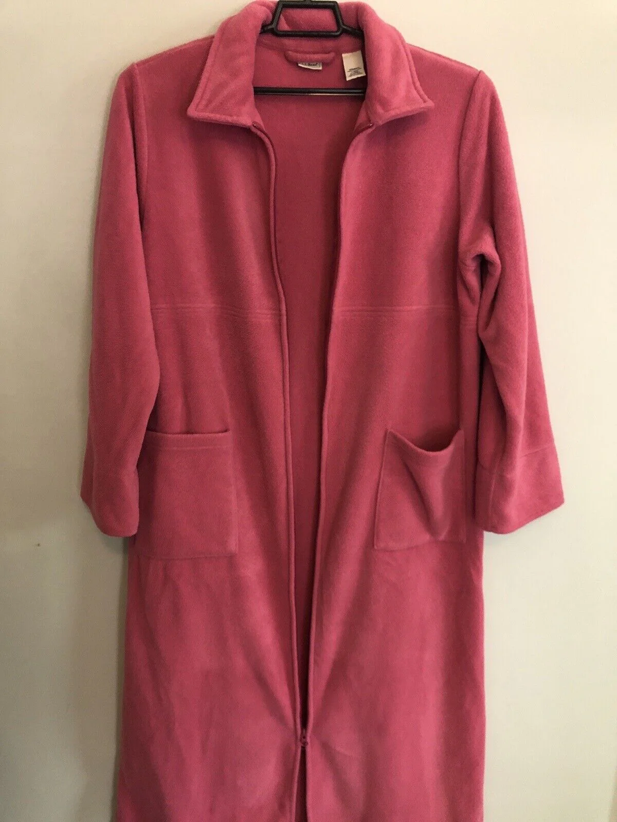 Winter Fleece Robe Nightgown Pajamas Zip Up Pink Womens Large by L.L. Bean - Image 6