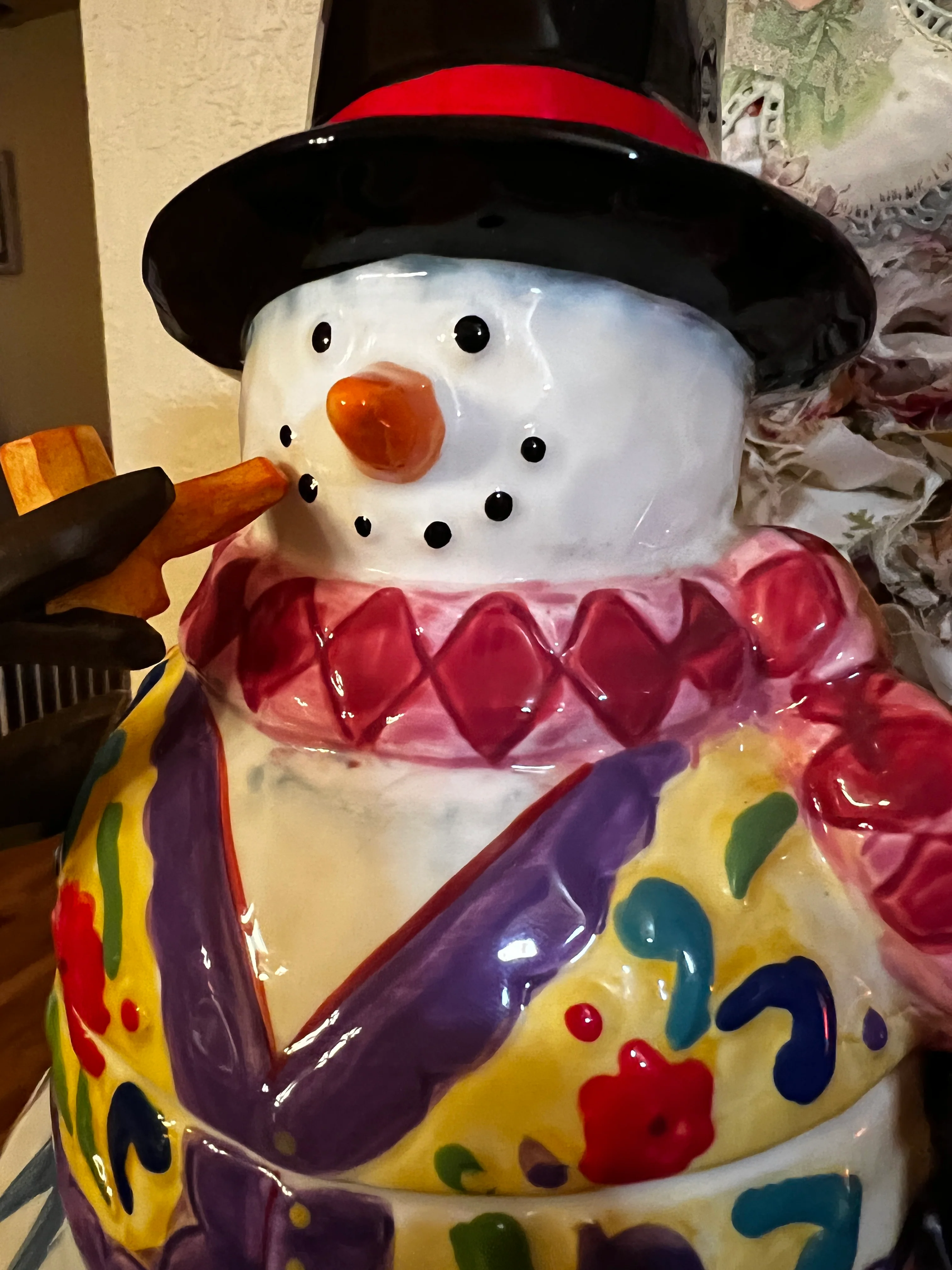 Winter Folk Ceramic Cookie Jar By Jim Shore - Image 10