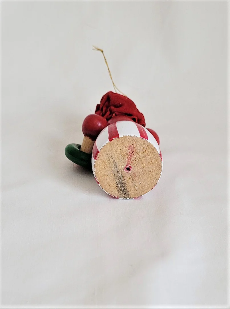 Wood Christmas Ornament Female Bear With Wreath - Image 5