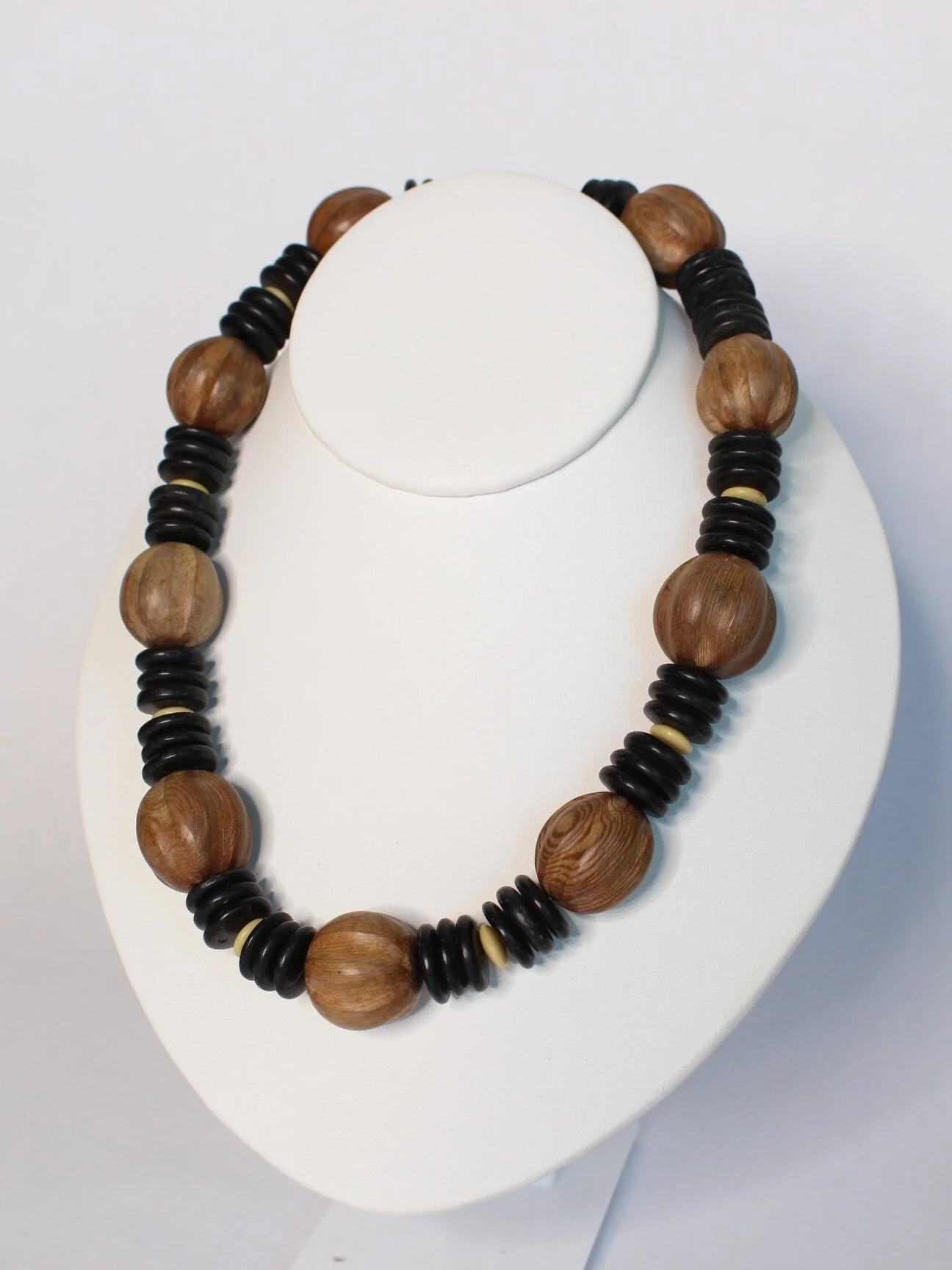 Wood Vintage Chic Wood Bead Vintage Necklace 19" Long - Image 2
